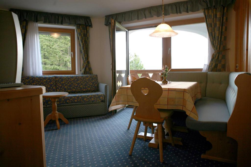 Residence Riposo Colfosco Værelse billede